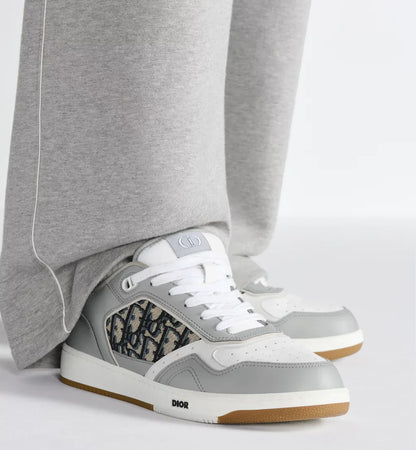 B27 Uptown Low-Top Sneaker