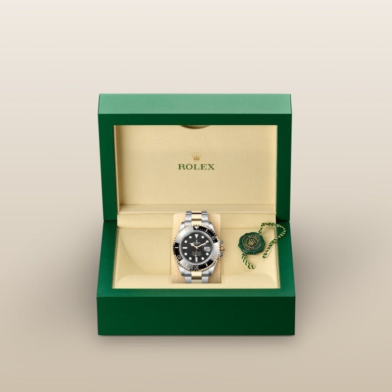 Rolex Sea-Dweller Oyster, 43 mm, Oystersteel and yellow gold